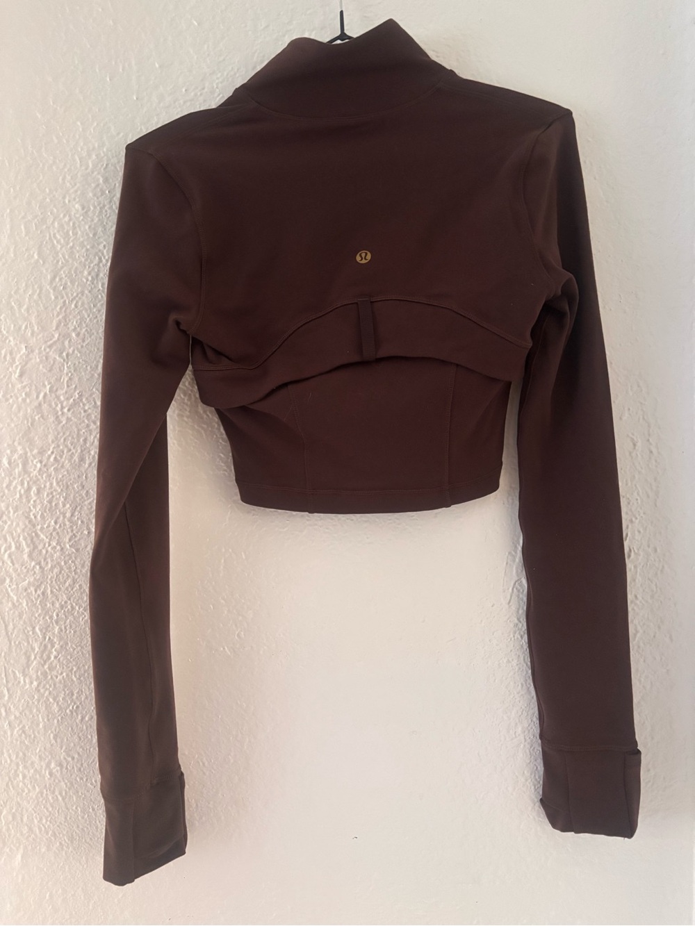 LULULEMON VINTAGE Brown Cropped Half-Zip Top in Dark Brown - Picture 4 of 4